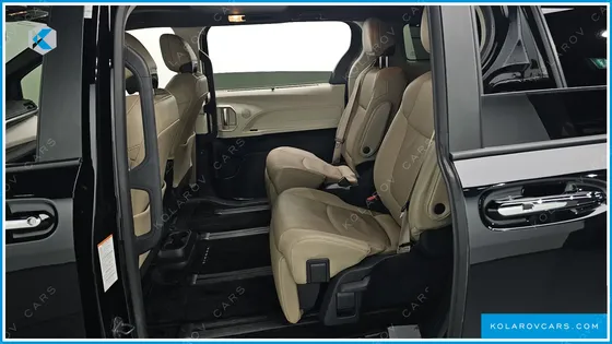 TOYOTA SIENNA 2.5 HYBRID AWD