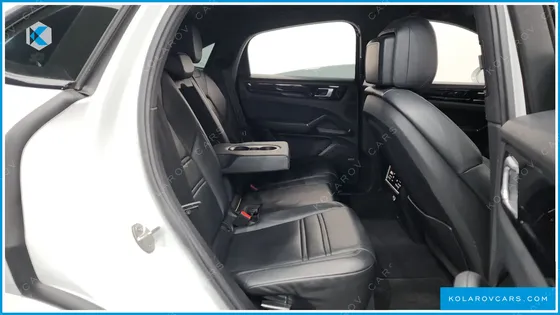 PORSCHE CAYENNE 3.0 COUPE