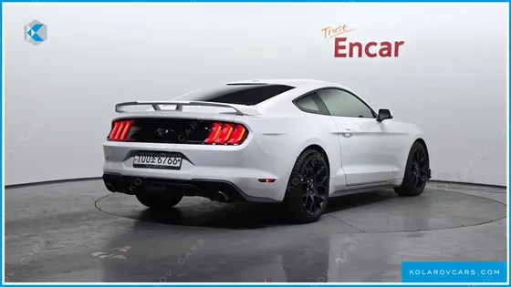 FORD MUSTANG COUPE