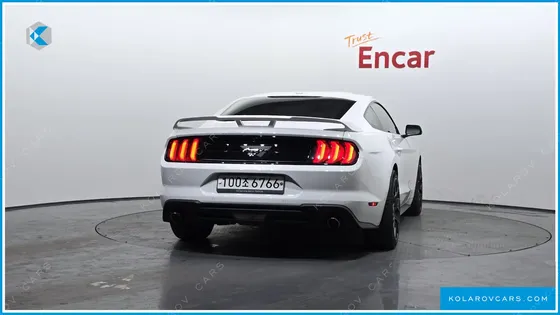FORD MUSTANG COUPE