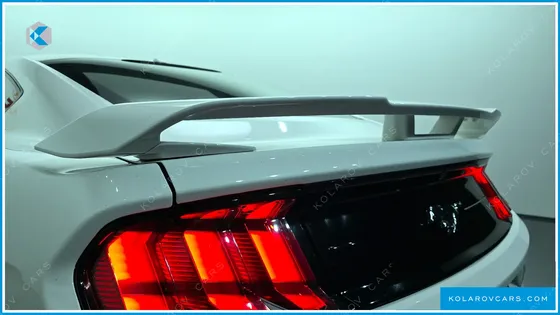 FORD MUSTANG COUPE