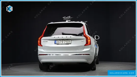 VOLVO XC90 T8 ULTIMATE BRIGHT HYBRID