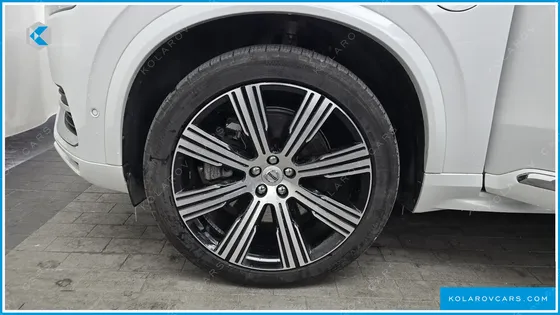 VOLVO XC90 T8 ULTIMATE BRIGHT HYBRID