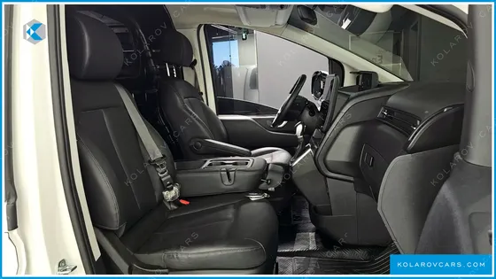 HYUNDAI STARIA CARGO 3-SEATER