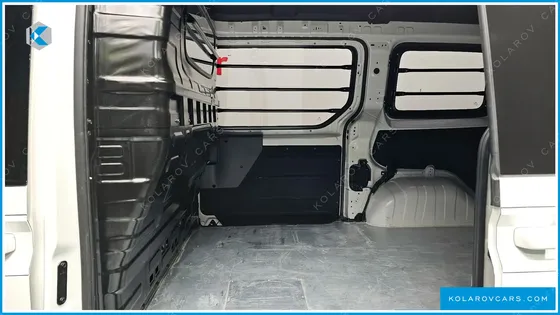 HYUNDAI STARIA CARGO 3-SEATER