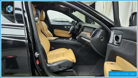 VOLVO XC60 B5 ULTIMATE BRIGHT
