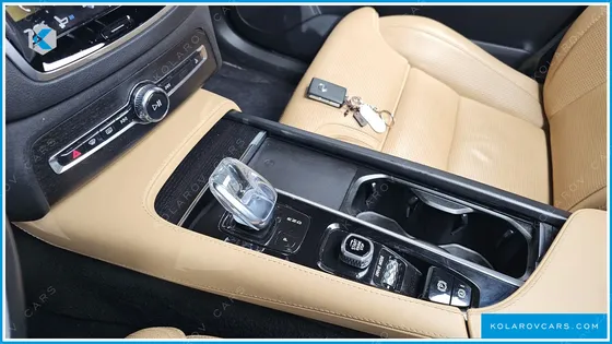 VOLVO XC90 T8 INSCRIPTION HYBIRD