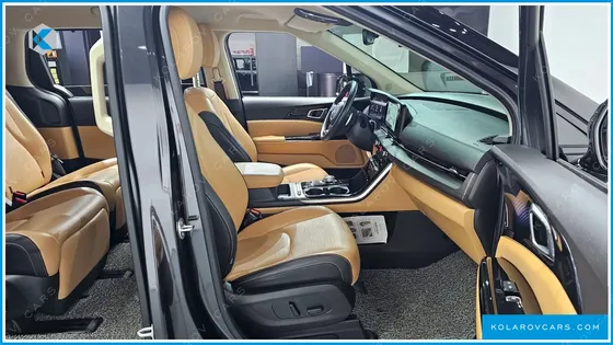 KIA CARNIVAL GASOLINE 7-SEATER SIGNATURE