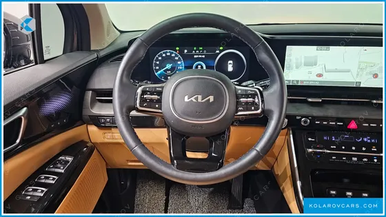KIA CARNIVAL GASOLINE 7-SEATER SIGNATURE