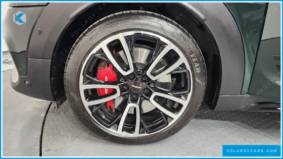 MINI COUNTRYMAN JCW LAUNCH PACK