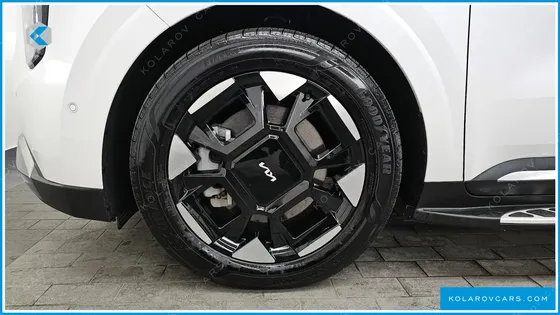 KIA CARNIVAL 7-SEATER NOBLESSE