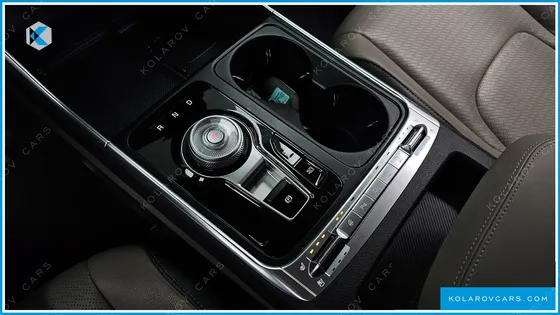 KIA CARNIVAL 7-SEATER NOBLESSE