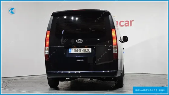 HYUNDAI STARIA 4WD TOURER 9-SEATER