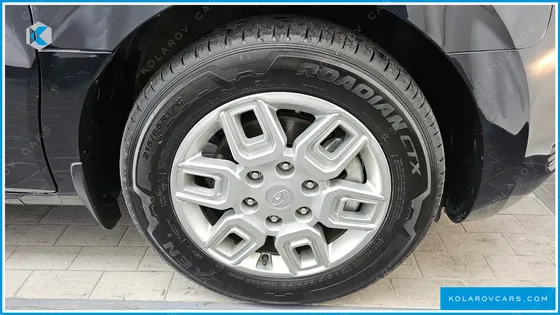 HYUNDAI STARIA 4WD TOURER 9-SEATER