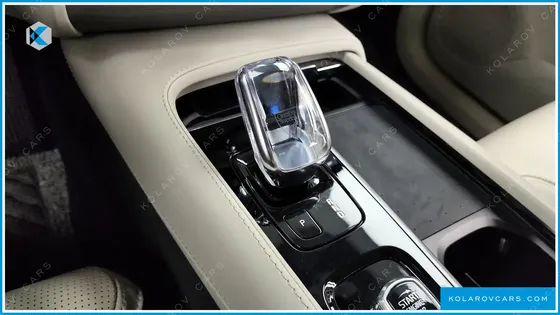 VOLVO XC90 T8 ULTIMATE BRIGHT HYBRID
