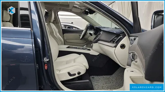 VOLVO XC90 T8 ULTIMATE BRIGHT HYBRID