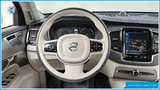 VOLVO XC90 T8 ULTIMATE BRIGHT HYBRID
