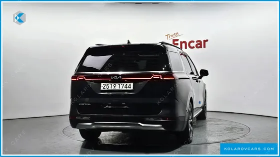 KIA CARNIVAL 7-SEATER SIGNATURE
