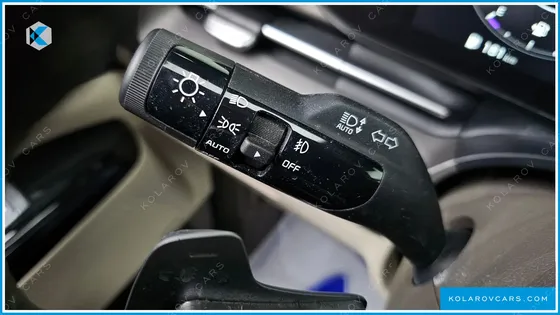 KIA CARNIVAL 7-SEATER SIGNATURE