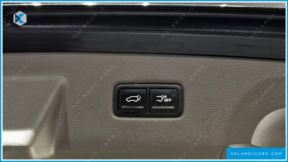 KIA CARNIVAL 7-SEATER SIGNATURE