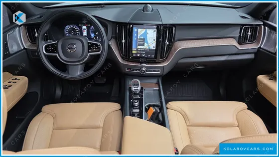 VOLVO XC60 B5 INSCRIPTION