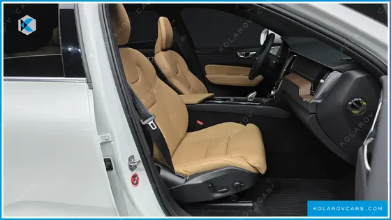 VOLVO XC60 B5 INSCRIPTION