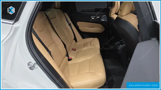 VOLVO XC60 B5 INSCRIPTION
