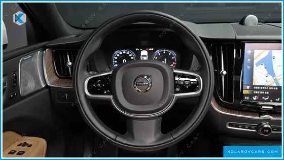 VOLVO XC60 B5 INSCRIPTION