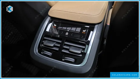 VOLVO XC60 B5 INSCRIPTION