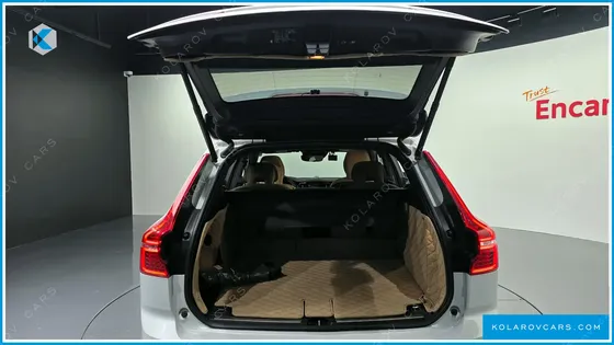 VOLVO XC60 T8 INSCRIPTION