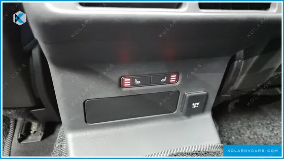 LAND ROVER RANGE ROVER VELAR 3.0 D300 R-DYNAMIC SE