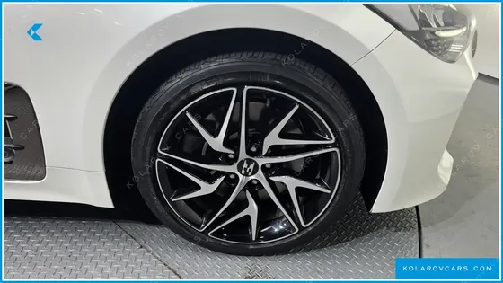 KIA STINGER 2.5 PLATINUM