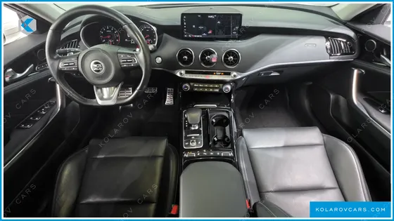 KIA STINGER 2.5 PLATINUM