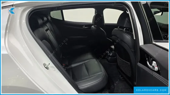 KIA STINGER 2.5 PLATINUM
