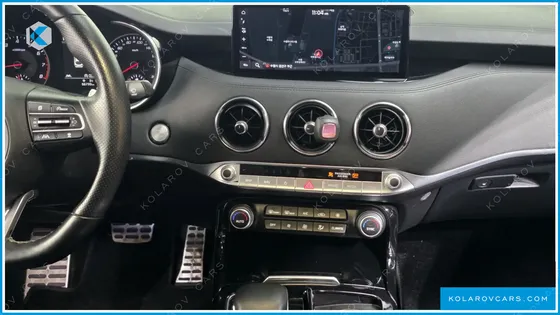 KIA STINGER 2.5 PLATINUM