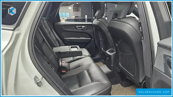 VOLVO XC60 T8 R-DESIGN