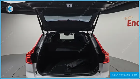 VOLVO XC60 T8 R-DESIGN