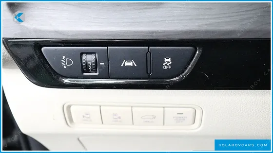KIA CARNIVAL GASOLINE 9-SEATER NOBLESSE