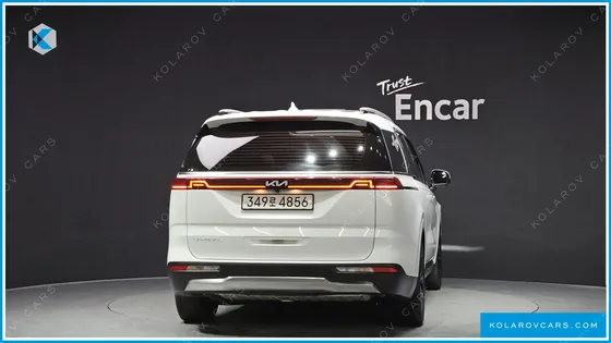 KIA CARNIVAL 9-SEATER NOBLESSE