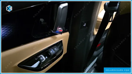 KIA CARNIVAL 7-SEATER SIGNATURE