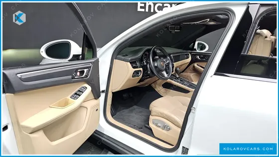 PORSCHE MACAN 2.0