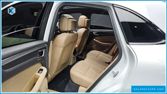 PORSCHE MACAN 2.0