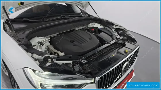 VOLVO XC60 B5 INSCRIPTION