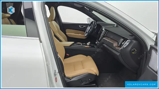 VOLVO XC60 B5 INSCRIPTION