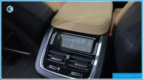 VOLVO XC60 B5 INSCRIPTION