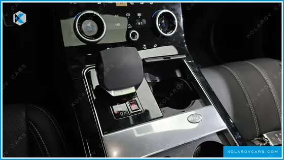 LAND ROVER RANGE ROVER VELAR 3.0 P400 R-DYNAMIC SE