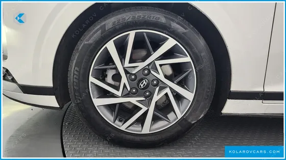 HYUNDAI GRANDEUR 2,5 GASOLINE 2WD