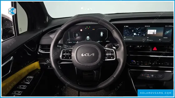 KIA CARNIVAL HEV 9-SEATER HI-LIMOUSINE (SPECIAL VEHICLE)