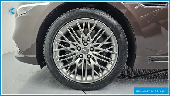 GENESIS G90 5.0 AWD