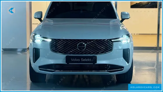VOLVO XC90 T8 ULTRA BRIGHT HYBRID